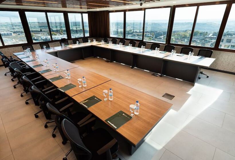 Отель The Green Park  Diyarbakir