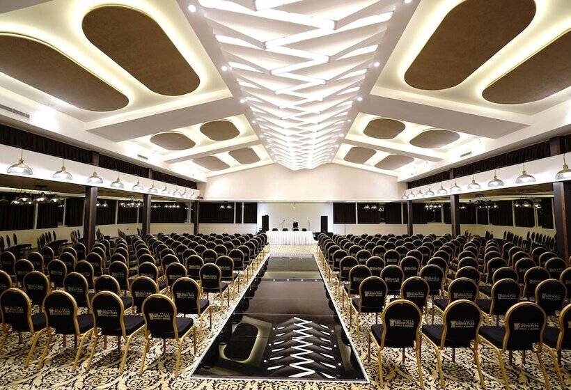 Отель The Green Park  Diyarbakir