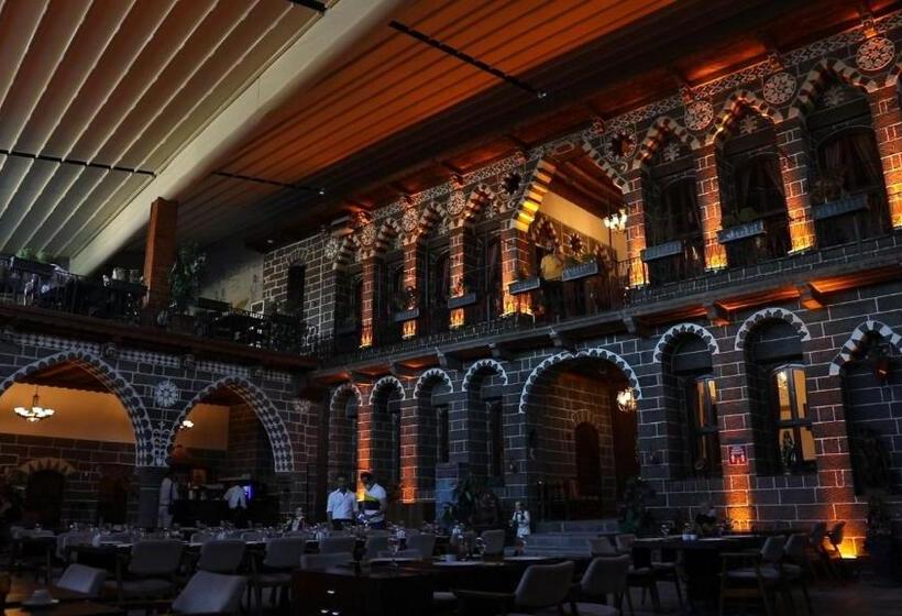 Отель The Green Park  Diyarbakir
