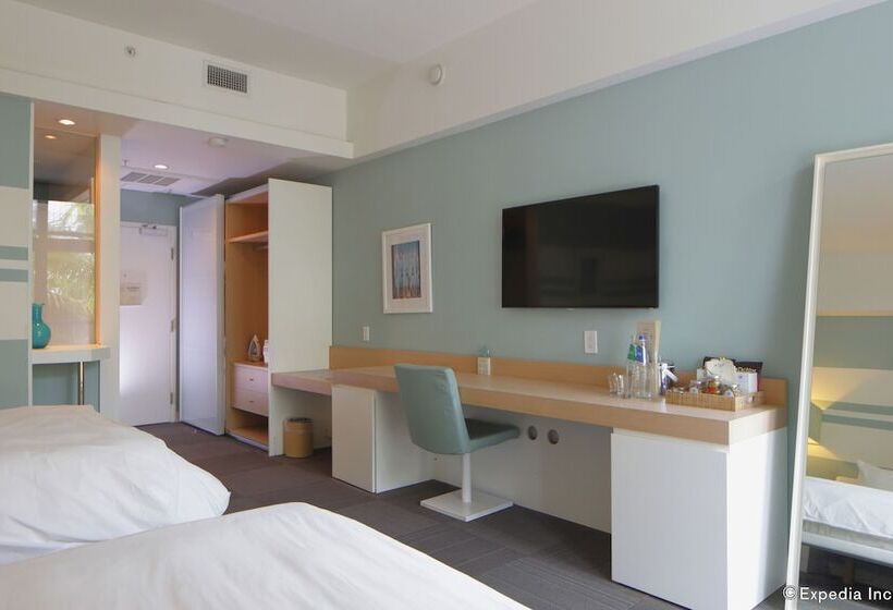 Отель The Local House