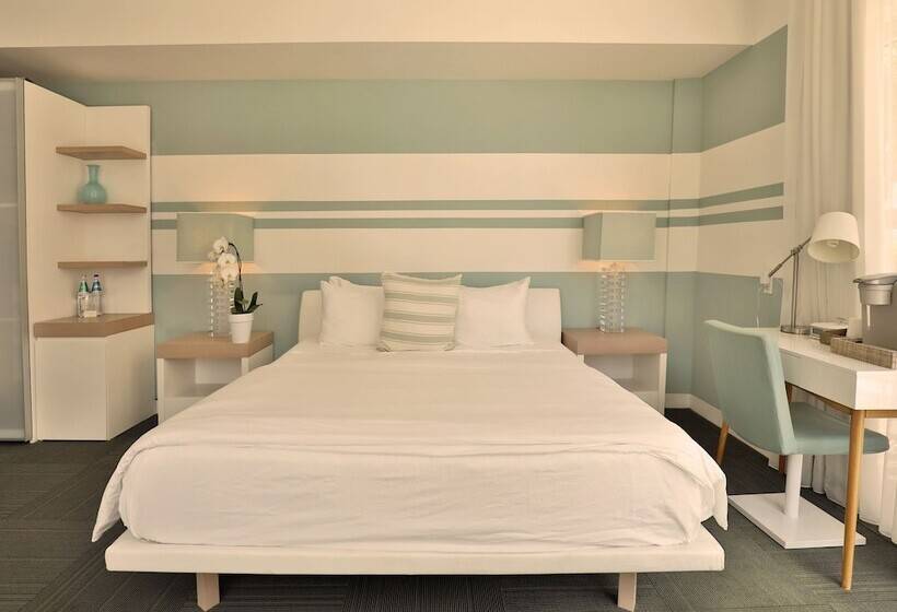 Отель The Local House