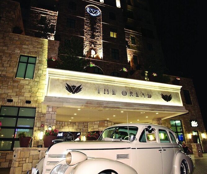 ホテル The Oread Lawrence, Tapestry Collection By Hilton