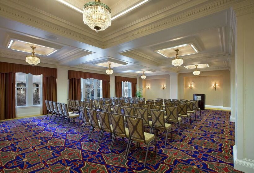 فندق The Skirvin Hilton Oklahoma City