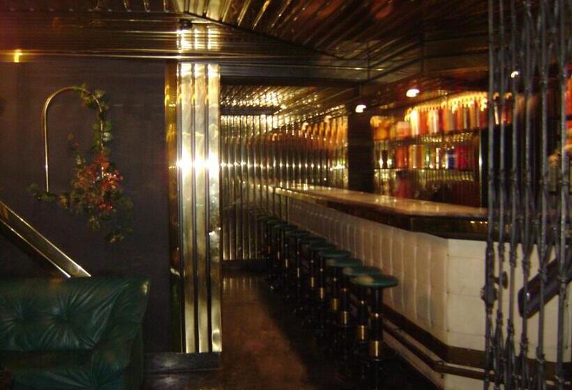 هتل Noclegi U Marii