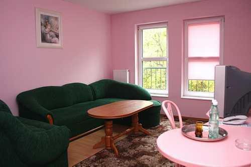 هتل Noclegi U Marii