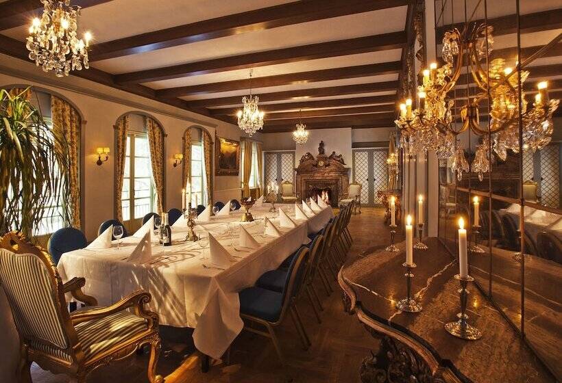 هتل Villa Lovik