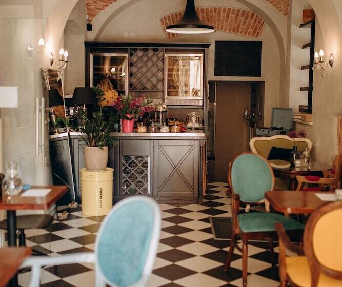 هتل Vintage Boutique