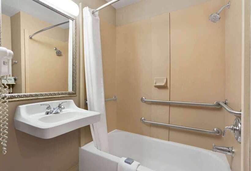 Отель Wingate By Wyndham Bentonville