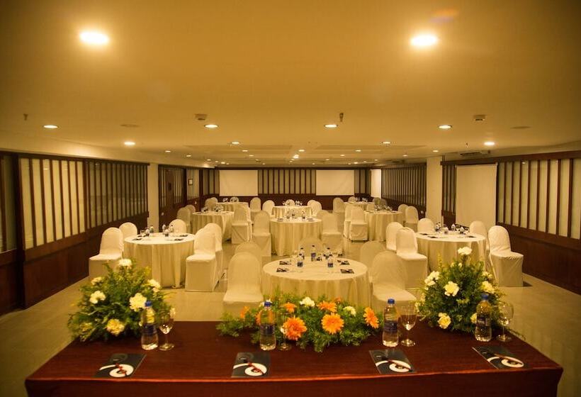 Zip By Spree Hotels Mangala International