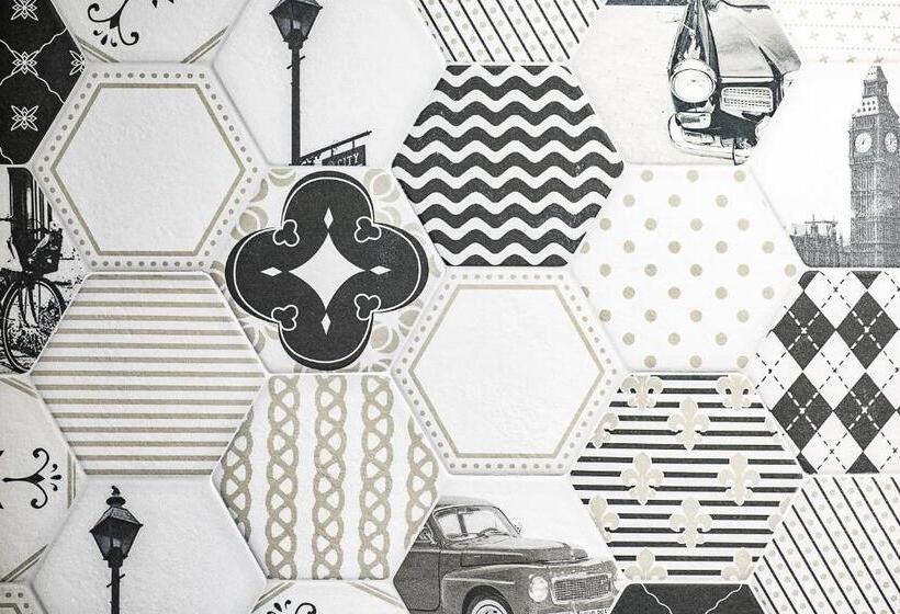 Kavos Hotel & Suites