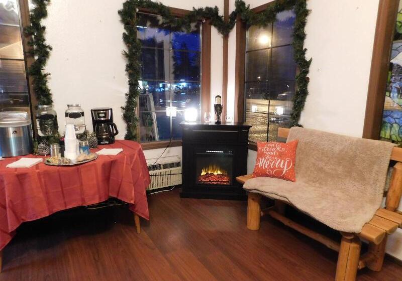 Мотель Packwood Inn