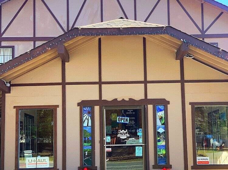 Мотель Packwood Inn