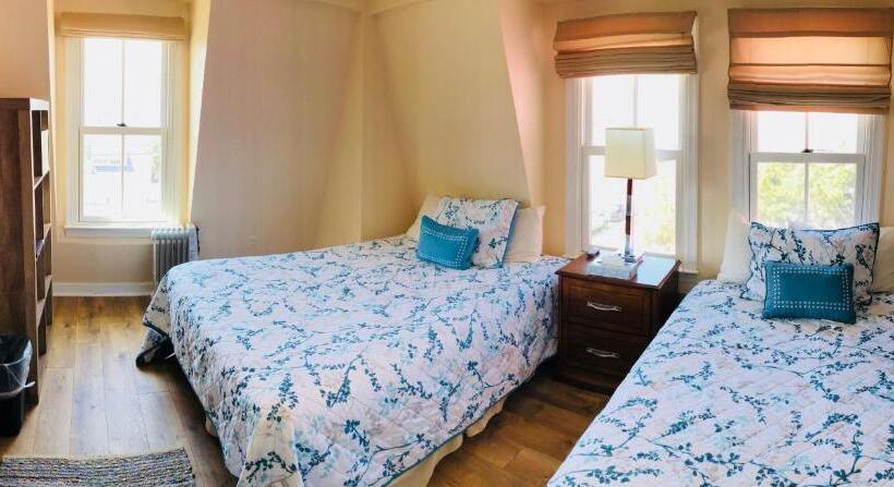 The Grenville Hotel And Restaurant