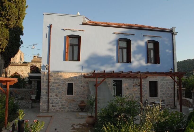 Traditional Hotel Ianthe