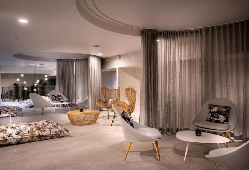 Golden Tulip Lyon Ouest Techlid Hotel & Spa