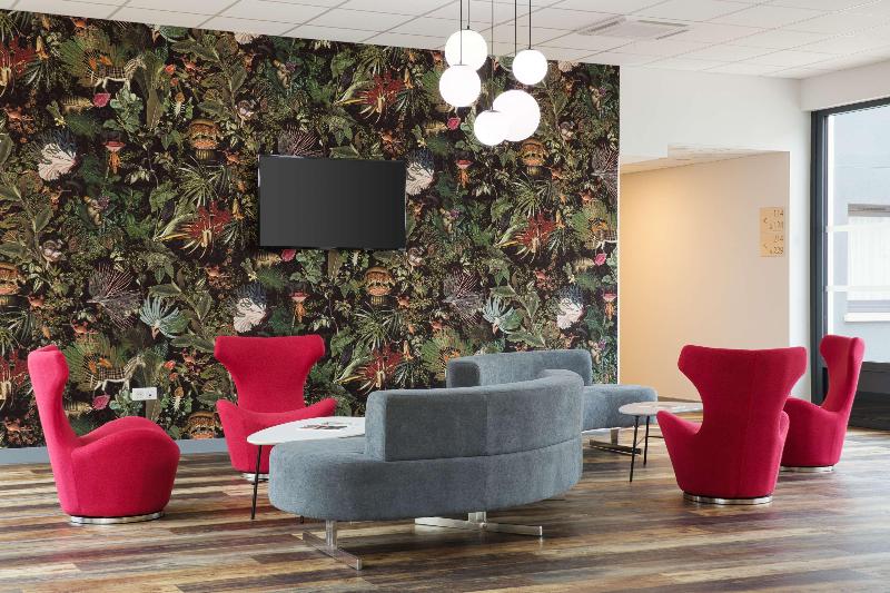 Sure Hotel By Best Western Les Portes De Montauban