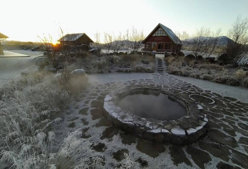 هتل Hestasport Cottages