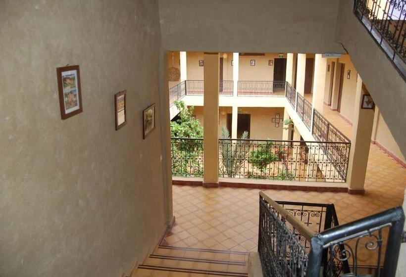 הוסטל Auberge Amellagou