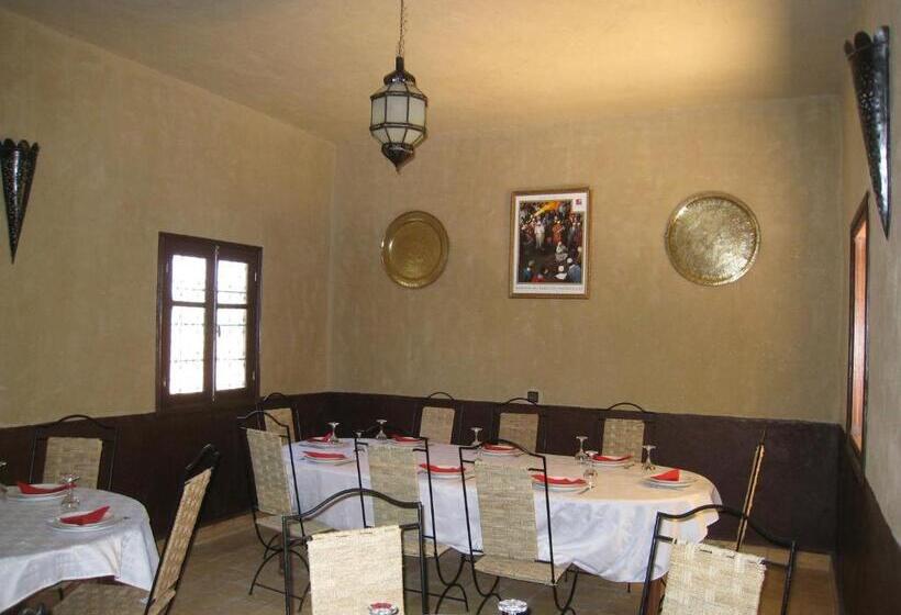 הוסטל Auberge Amellagou