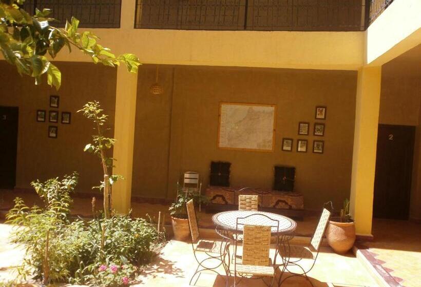 הוסטל Auberge Amellagou