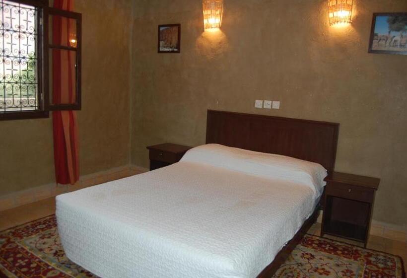 הוסטל Auberge Amellagou