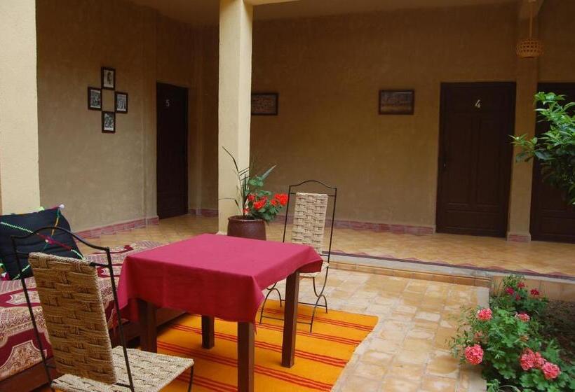 הוסטל Auberge Amellagou