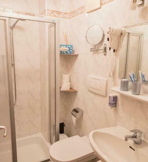 הוסטל Garni Birkenau