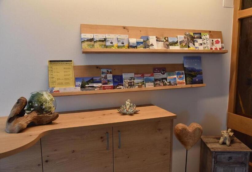 הוסטל Garni Birkenau