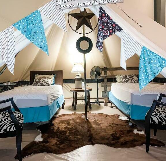 호스텔 Lone Star Glamp Inn