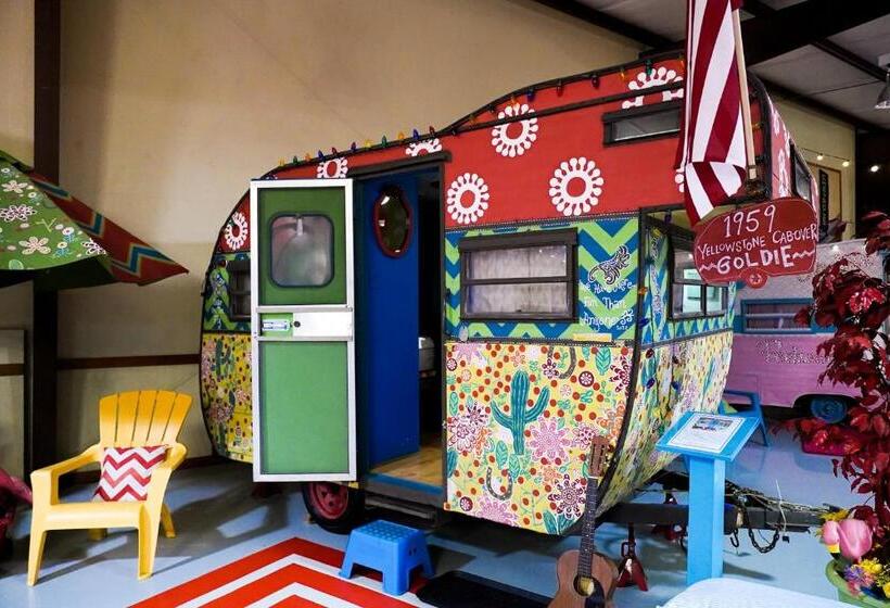 호스텔 Lone Star Glamp Inn