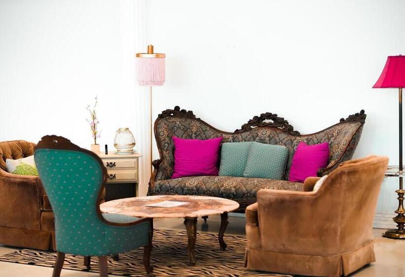 호스텔 Lone Star Glamp Inn