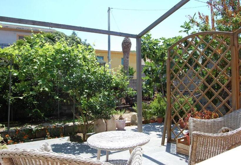 تختخواب و صبحانه Andrea E Valentina