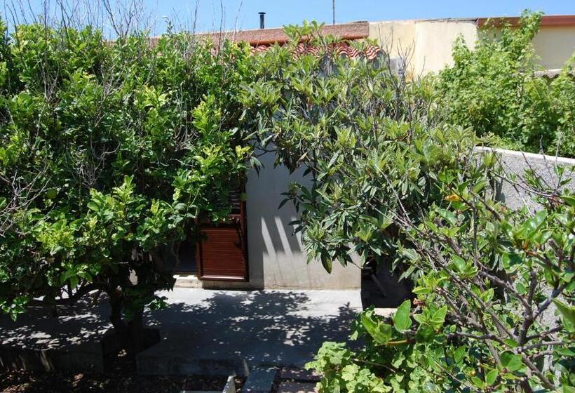 تختخواب و صبحانه Andrea E Valentina