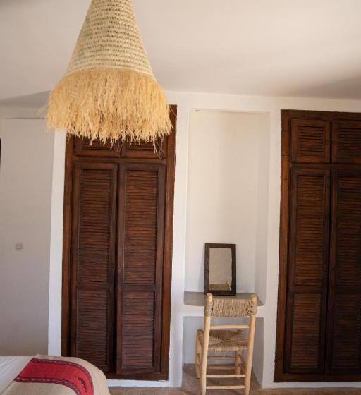 تختخواب و صبحانه Dar El Mandar   Ferme & Table D Hôte Berbère