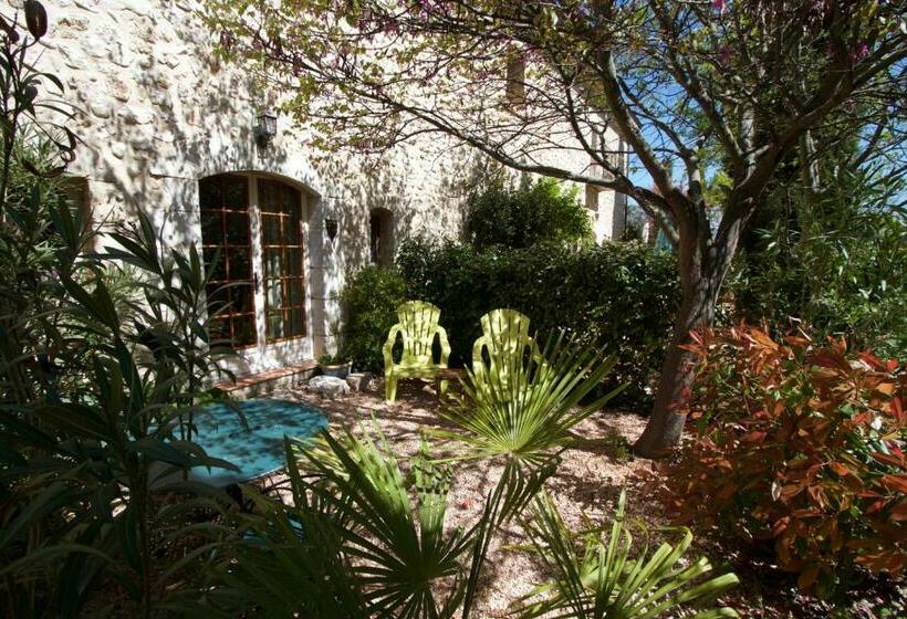 مبيت وإفطار La Colombiere Du Château