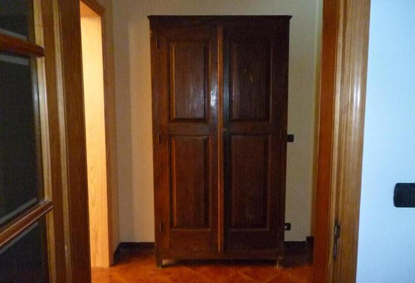 مبيت وإفطار La Zavirna