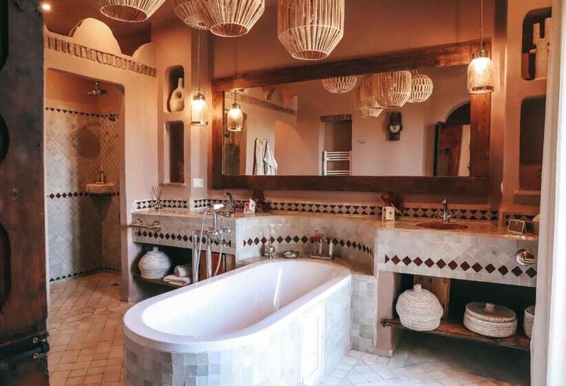 تختخواب و صبحانه Le Jardin Des Douars