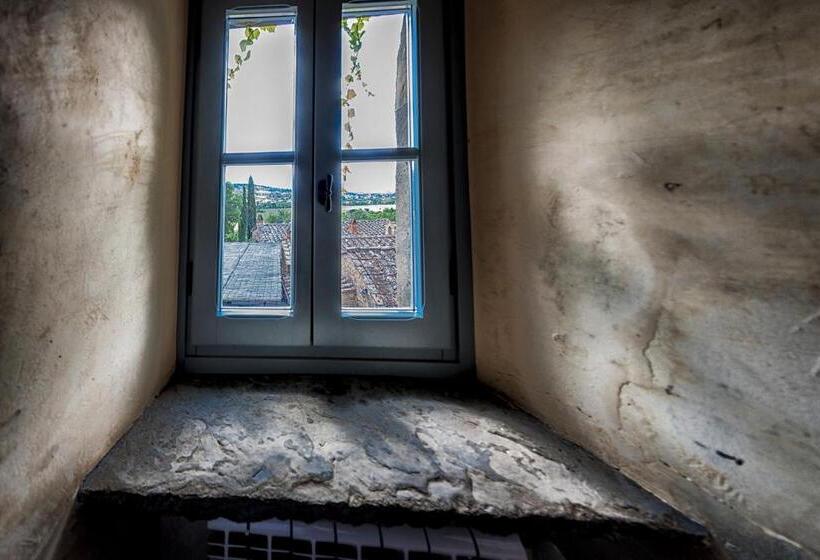 تختخواب و صبحانه Locanda Di Santantimo