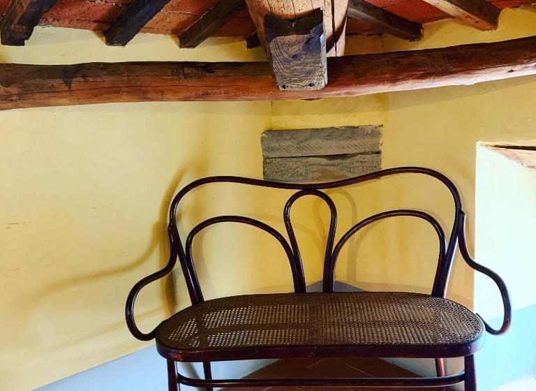 تختخواب و صبحانه Locanda Di Santantimo