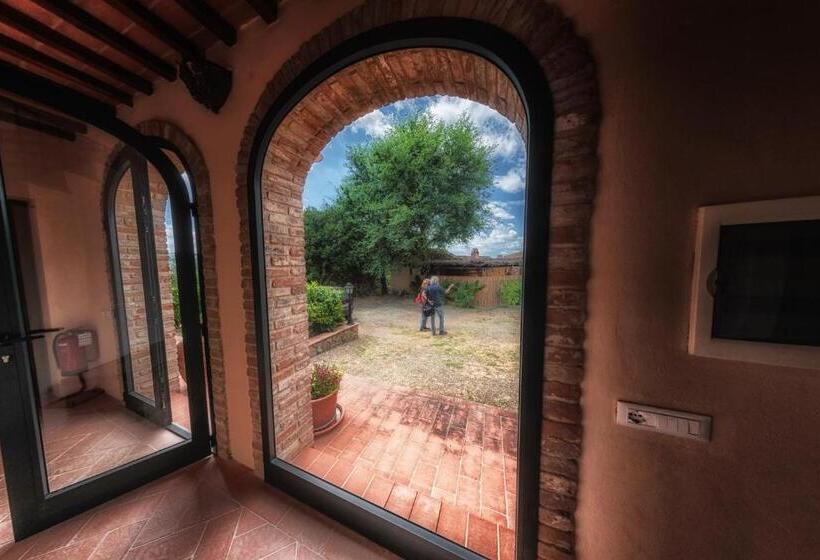 تختخواب و صبحانه Locanda Di Santantimo