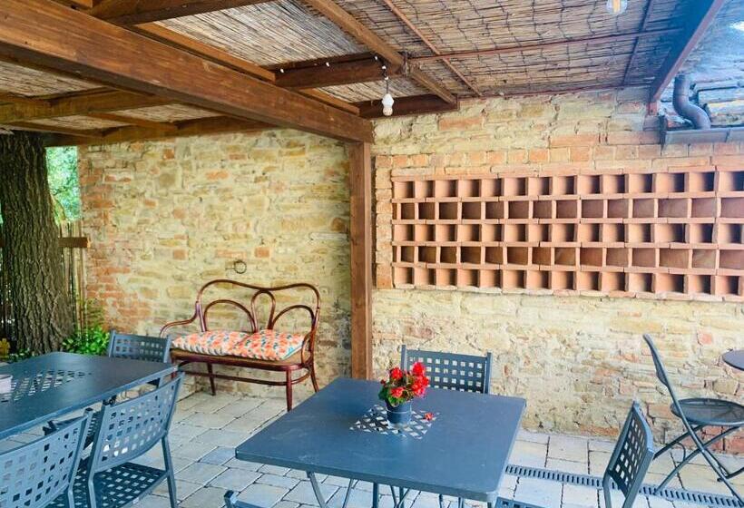 تختخواب و صبحانه Locanda Di Santantimo