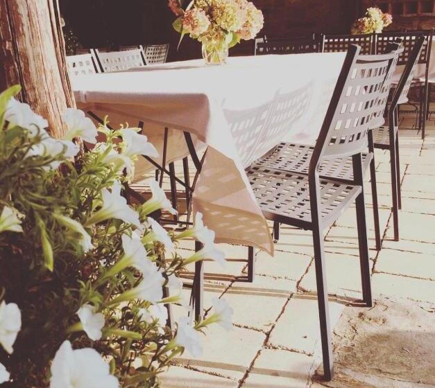 تختخواب و صبحانه Locanda Di Santantimo