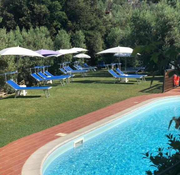 تختخواب و صبحانه Poggio Degli Olivi