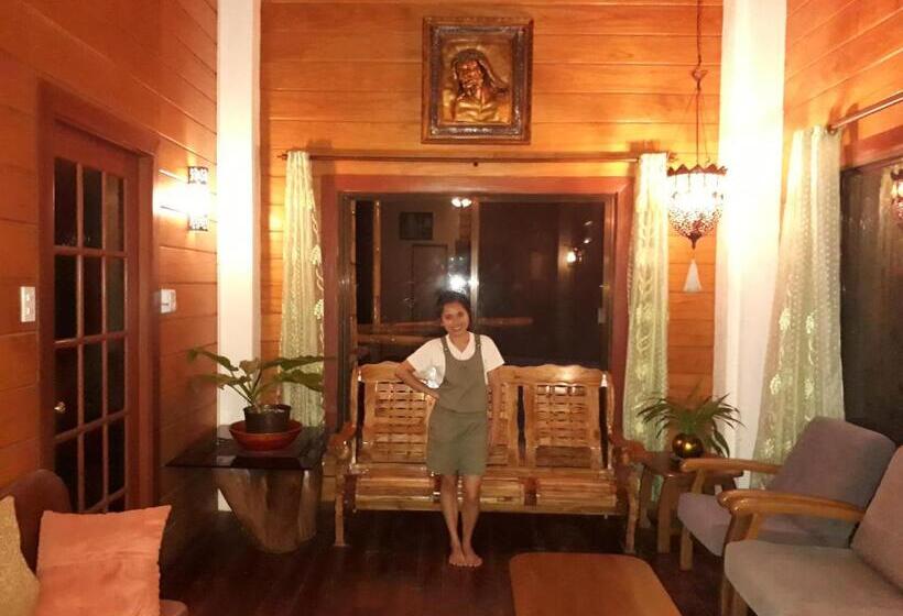 민박 Villa Del Carmen Haven Bohol