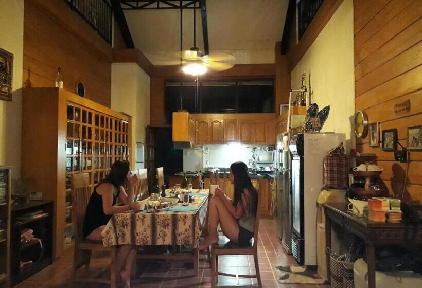 민박 Villa Del Carmen Haven Bohol