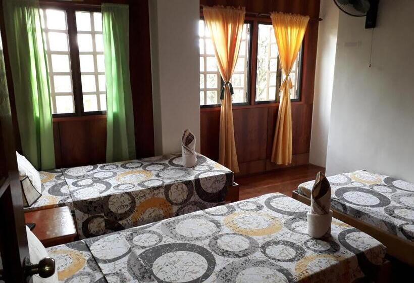 민박 Villa Del Carmen Haven Bohol