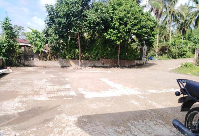 住宿加早餐  Villa Del Carmen Haven Bohol