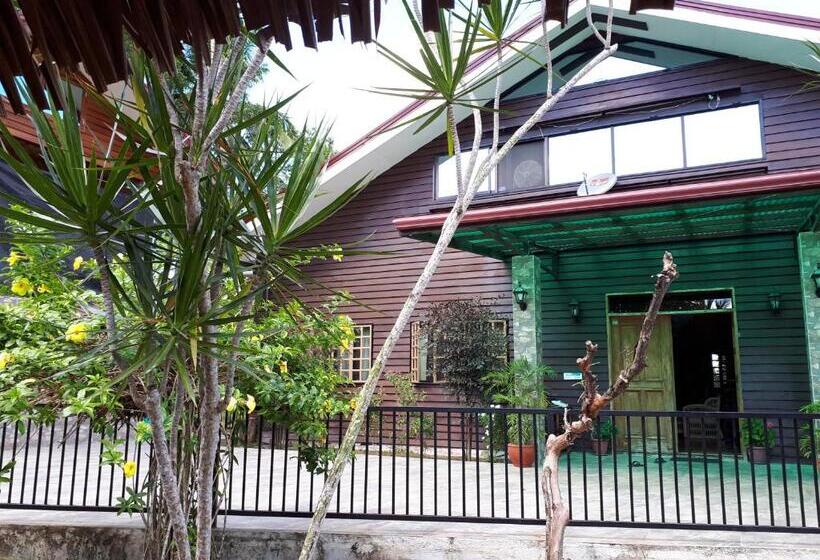 민박 Villa Del Carmen Haven Bohol