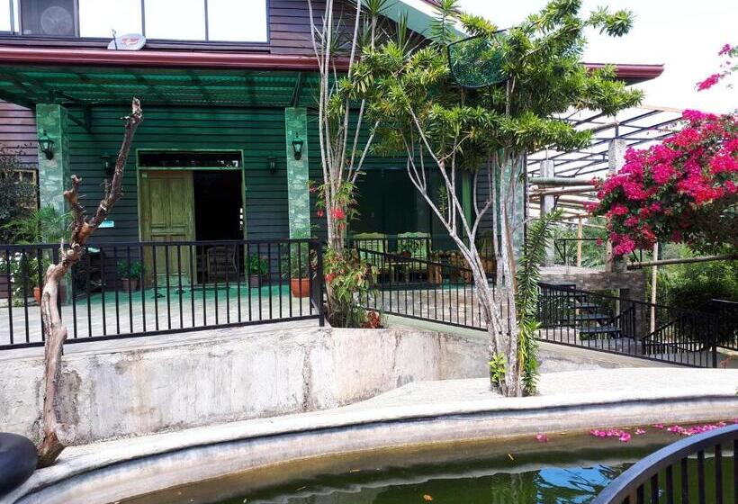 민박 Villa Del Carmen Haven Bohol