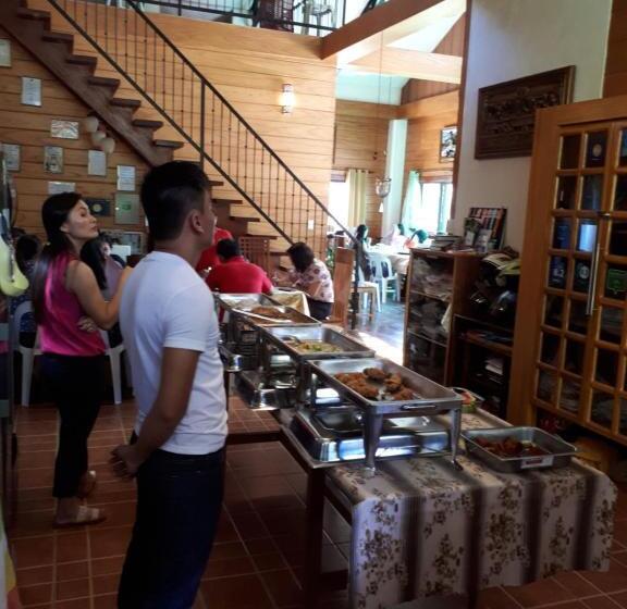 민박 Villa Del Carmen Haven Bohol